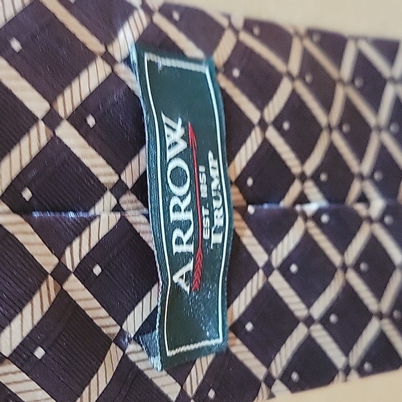 Number 5 Arrow Tie - Picture 2 of 2